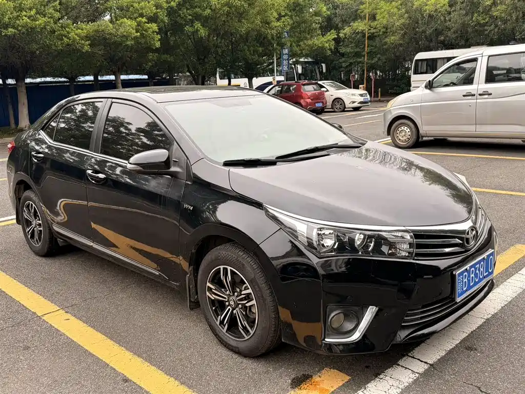 Corolla 1.6 L Manual GL-i Leather