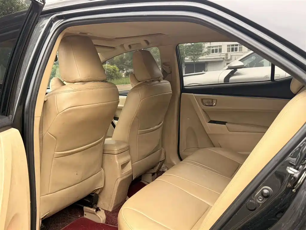 Corolla 1.6 L Manual GL-i Leather