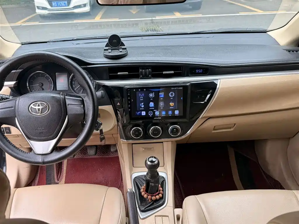 Corolla 1.6 L Manual GL-i Leather
