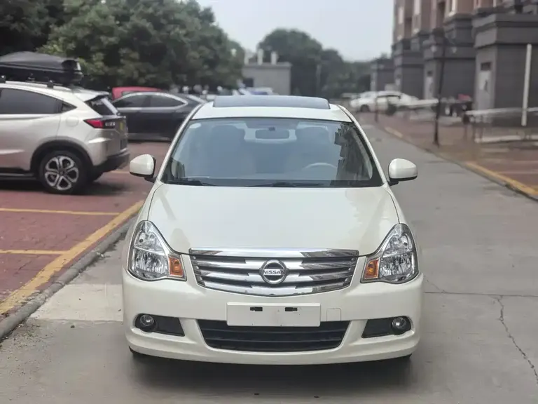 Nissan Sylphy Classic 1.6 XE Manual Leading