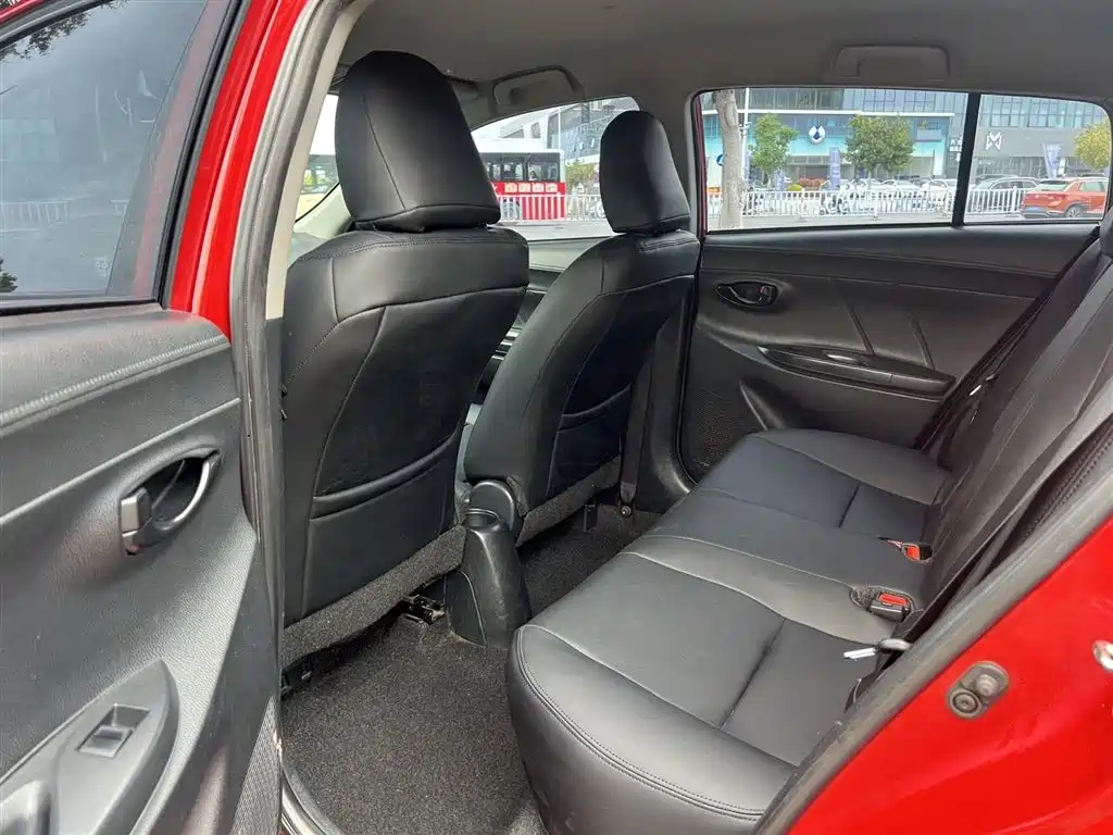 Vios FS 1.5 L CVT Sharp Speed