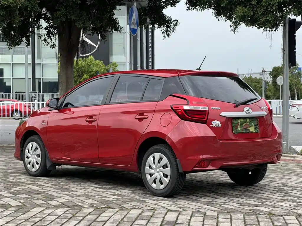 Vios FS 1.5 L CVT Sharp Speed