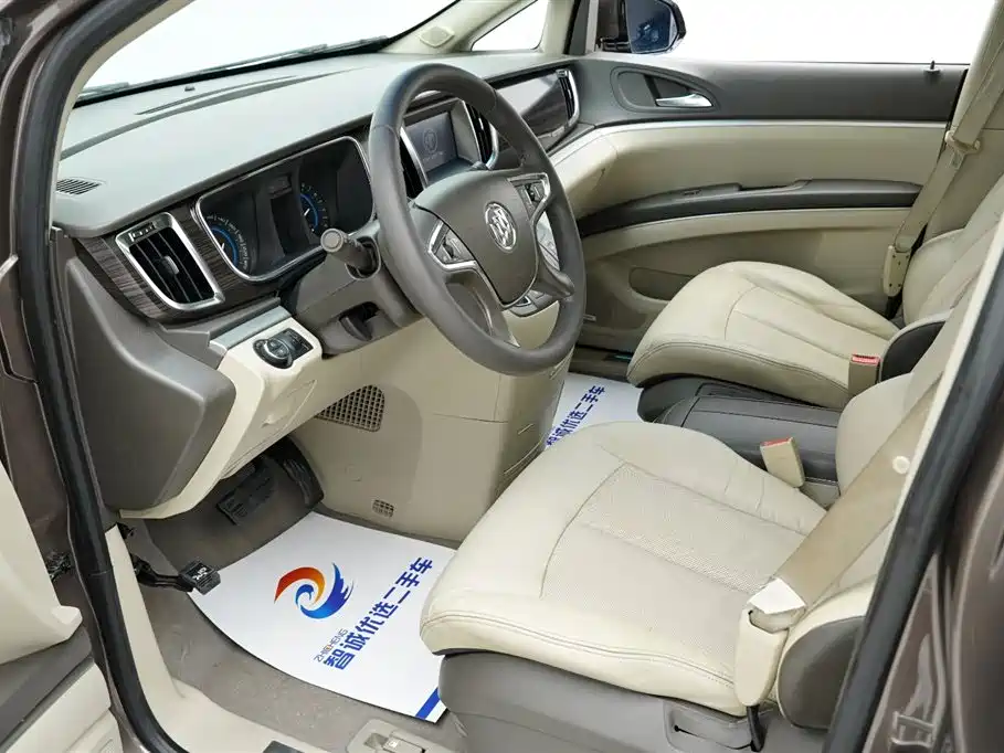 Buick GL8 3.0 L XT Luxury Business Flagship