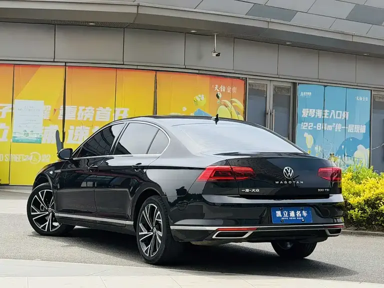 Volkswagen Magotan 330 TSI DSG Leading