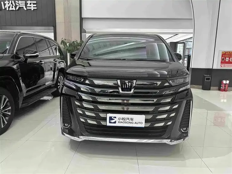 Toyota Vellfire Crown Dual Engine 2.5 L Supreme Executive