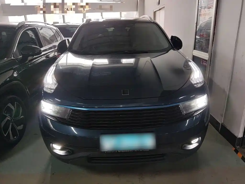 Lynk & Co 01 2.0 T 2 WD Shine Pro