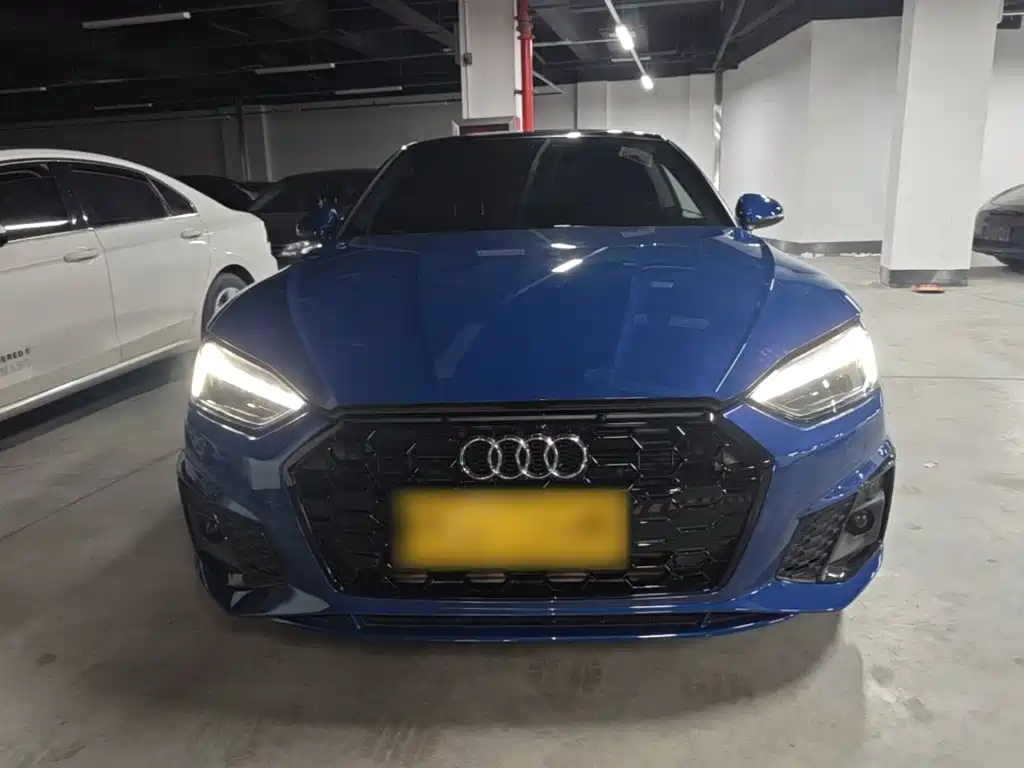 Audi A5 (Import) Coupe 40 TFSI Fashion Dynamic