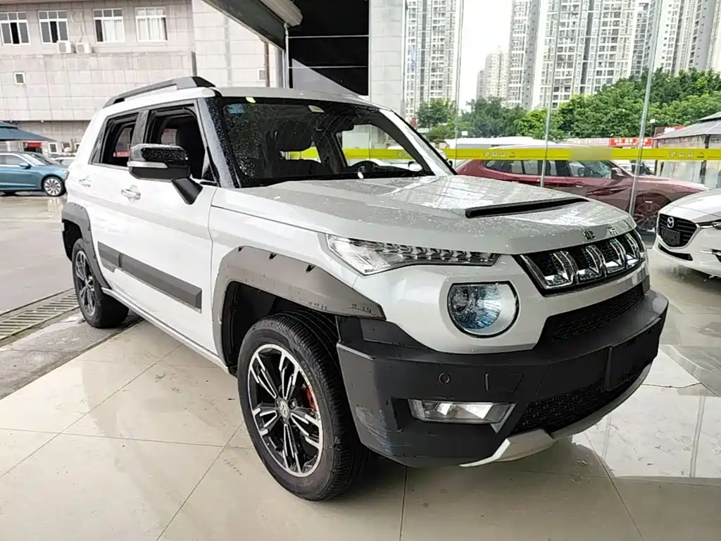 Beijing Offroad BJ20 1.5 T CVT Luxury