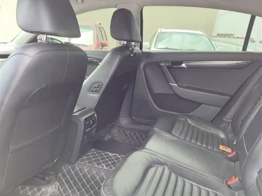 Magotan 1.8 TSI Smart Enjoyment Leading