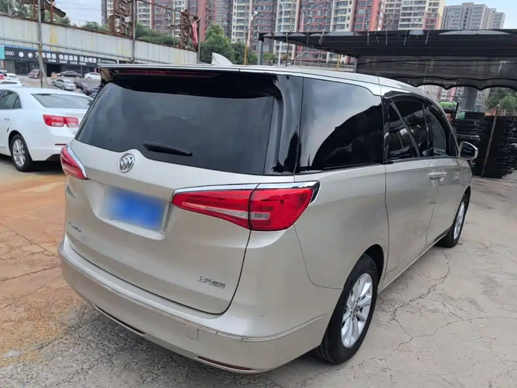 Buick GL8 ES 28 T Comfort CN-V