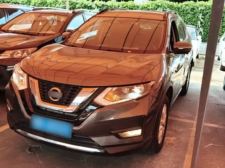 Nissan X-Trail 2.0 L CVT Comfort 2 WD