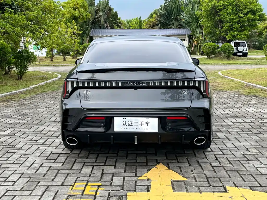 Lynk & Co 03 1.5 TD DCT Power Pro