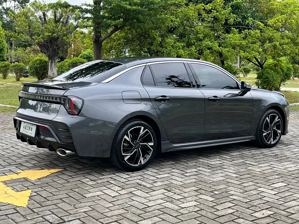 Lynk & Co 03 1.5 TD DCT Power Pro