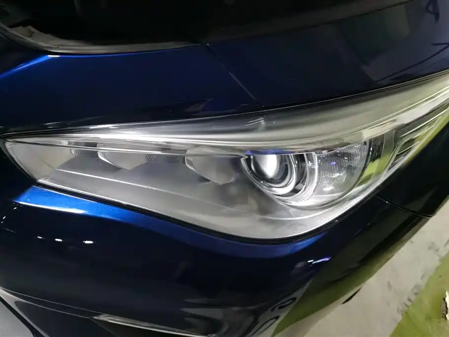 Infiniti Q50 L 2.0 T Comfort CN-VI