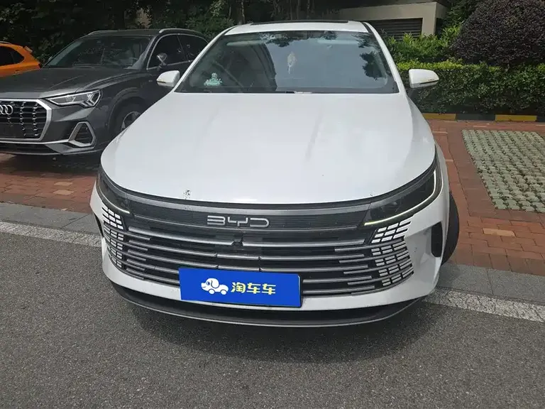BYD Destroyer 05 DM-i 120 KM Distinguished