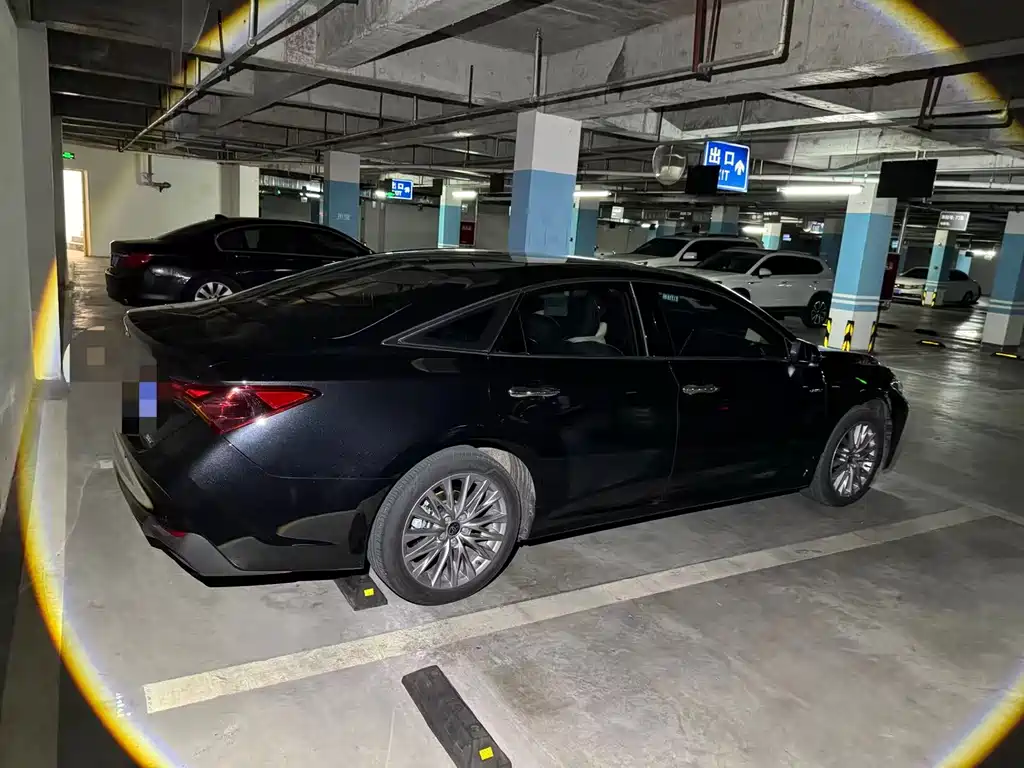Avalon 亚洲龙 2026款 双擎 2.0 L 豪华版