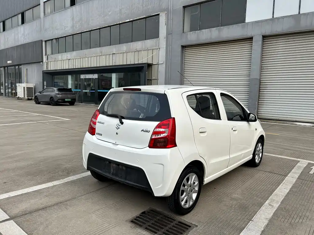 Alto 1.0 L Manual Luxury
