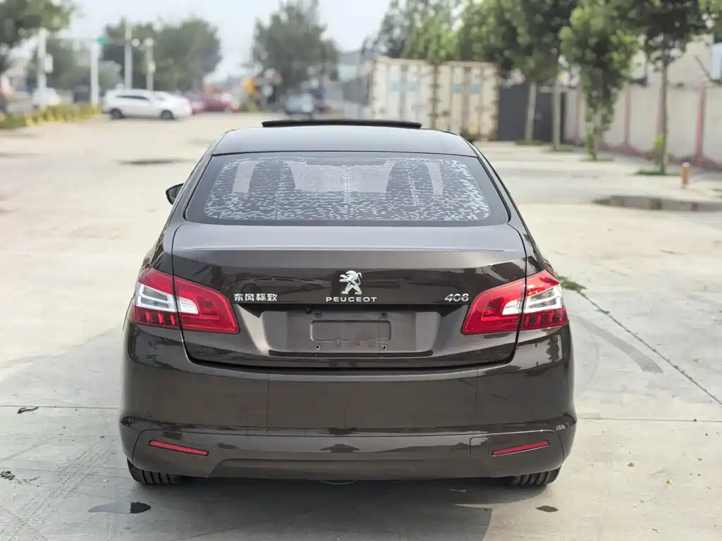 Peugeot 408 1.2 T Auto Luxury