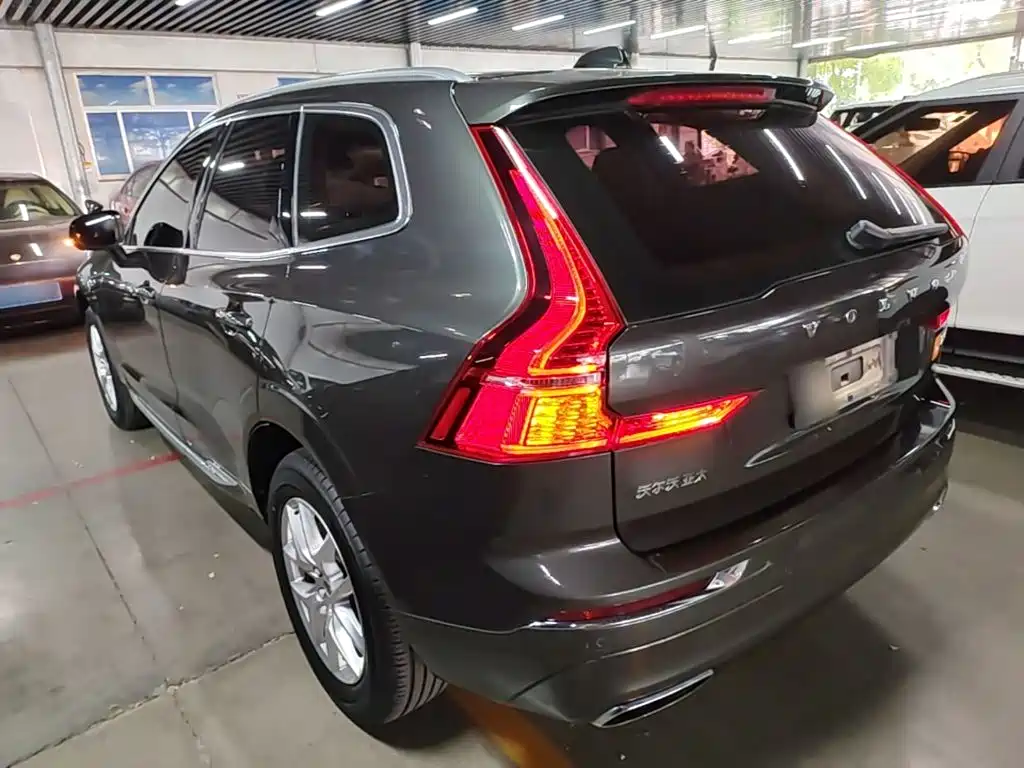 Volvo XC60 T5 4 WD Smart Ease Luxury