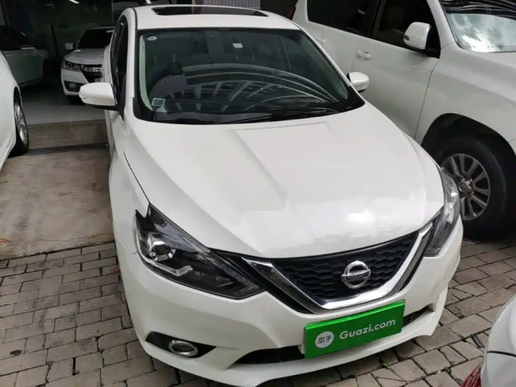 Sylphy 1.6 XV CVT Connected Premium CN-VI