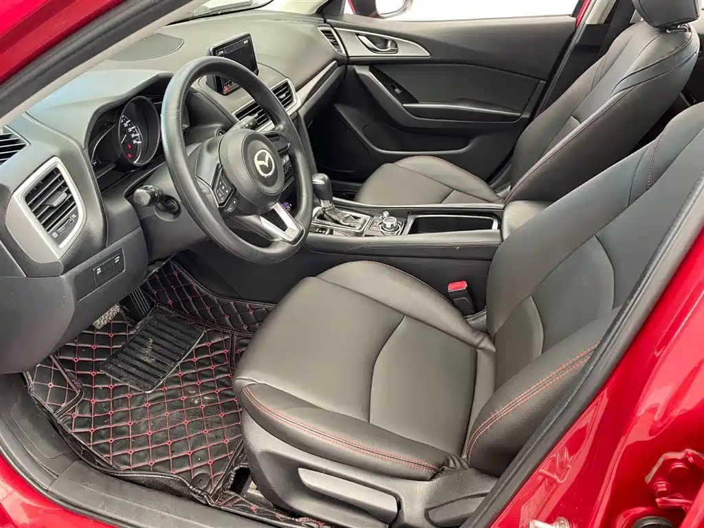 Mazda 3 Axela Hatchback 1.5 L Auto Luxury CN-V