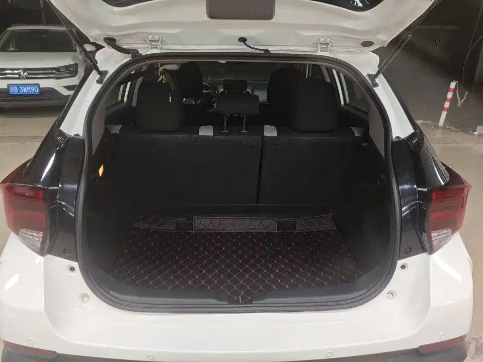 YARiS L Zhixuan Zhixuan X 1.5 L CVT Leading PLUS