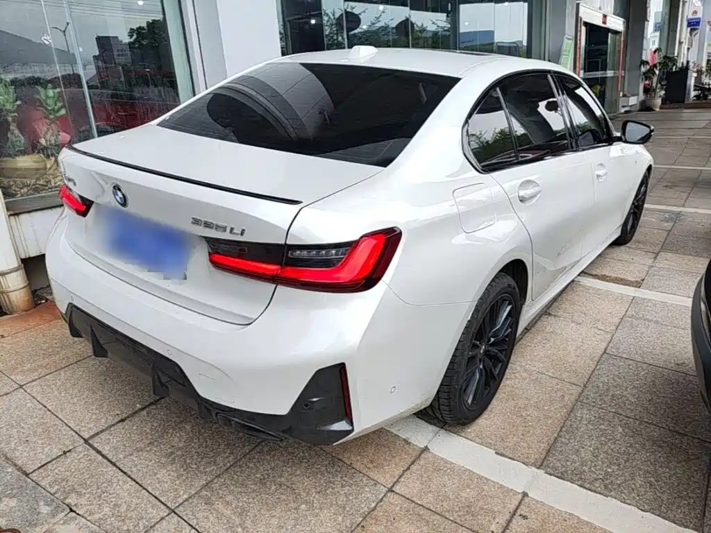 BMW 3 Series 325 Li M Sport Night Package