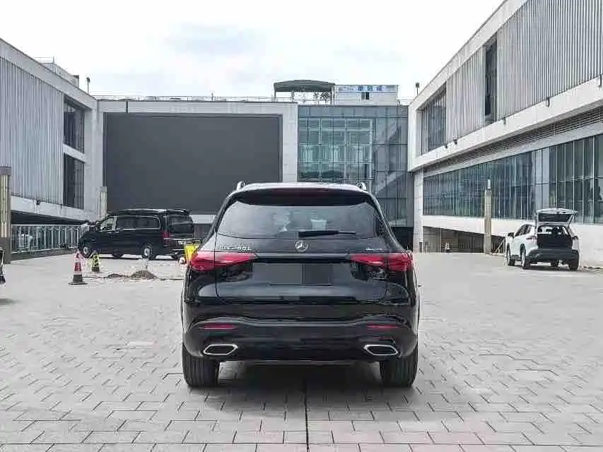 Mercedes-Benz GLC Facelift GLC 260 L 4 MATIC Luxury 5-seat