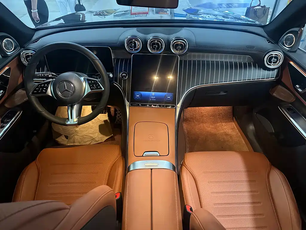 Mercedes-Benz GLC Facelift GLC 260 L 4 MATIC Luxury 5-seat
