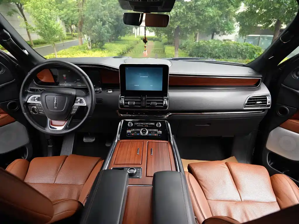Navigator 3.5 T Honor Shine CN-V