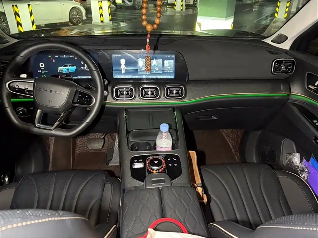 Tiggo 9 瑞虎9 2023款 2.0 T 自动两驱尊贵版 5座