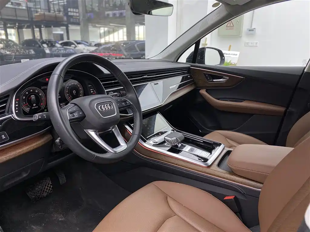 Audi Q7 55 TFSI quattro S line Sport