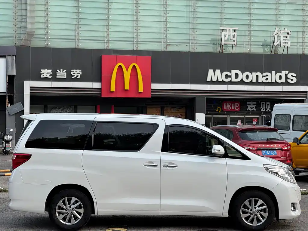 Alphard 3.5 L Luxury