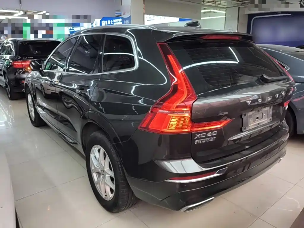 Volvo XC60 T5 4 WD Smart Ease Luxury