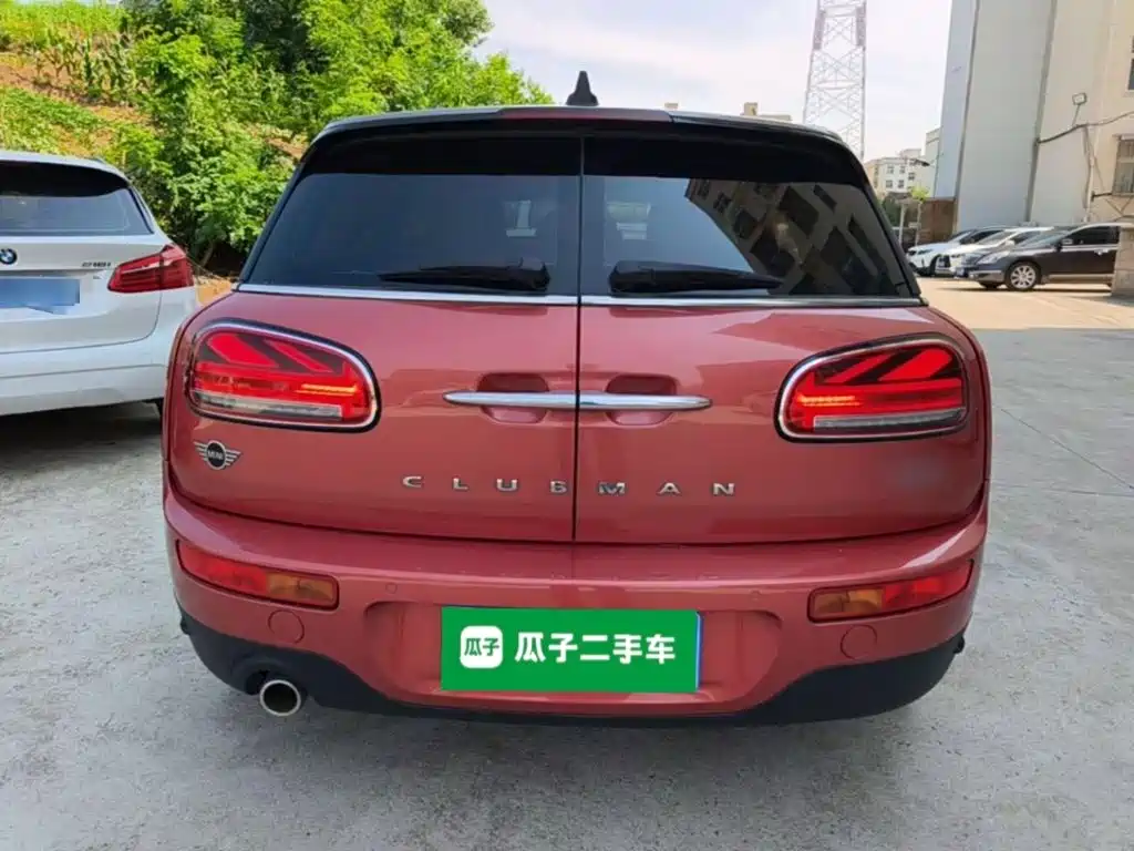 MINI CLUBMAN 1.5 T COOPER Connoisseur