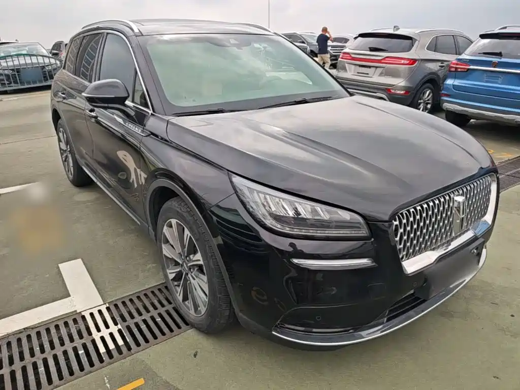 Corsair Facelift 2.0 T 2 WD Graceful