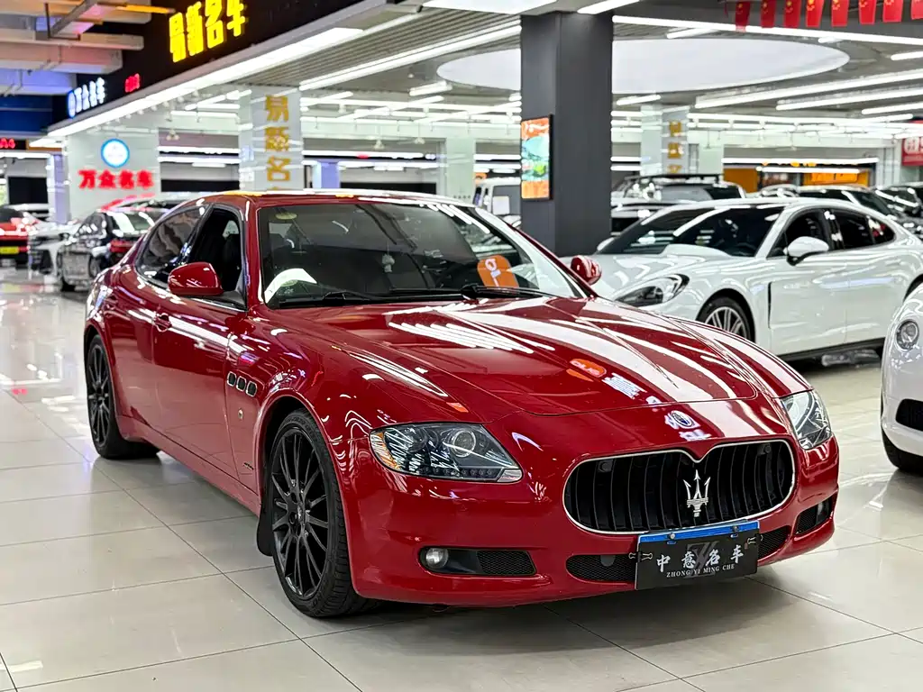 Quattroporte 4.7 L Global Honor