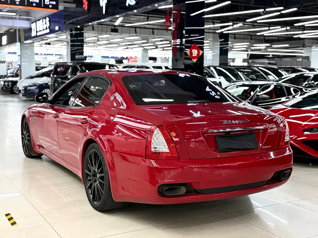 Quattroporte 4.7 L Global Honor