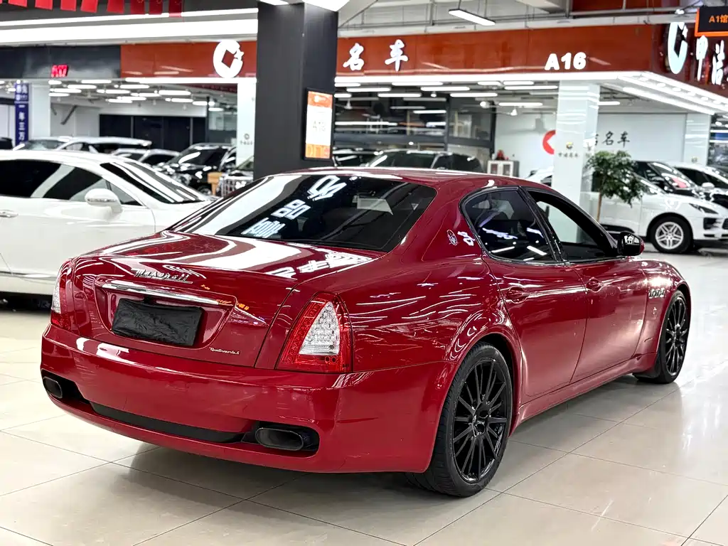 Quattroporte 4.7 L Global Honor