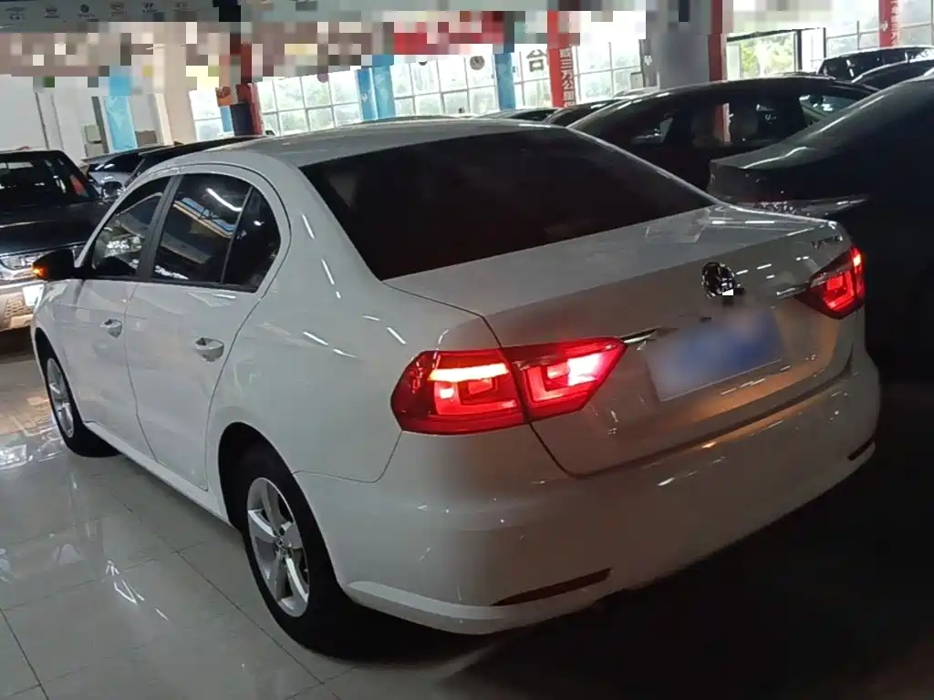 Lavida 1.6 L Auto Comfort