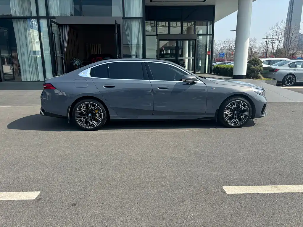 BMW 5 Series 530 Li Premium M Sport Package