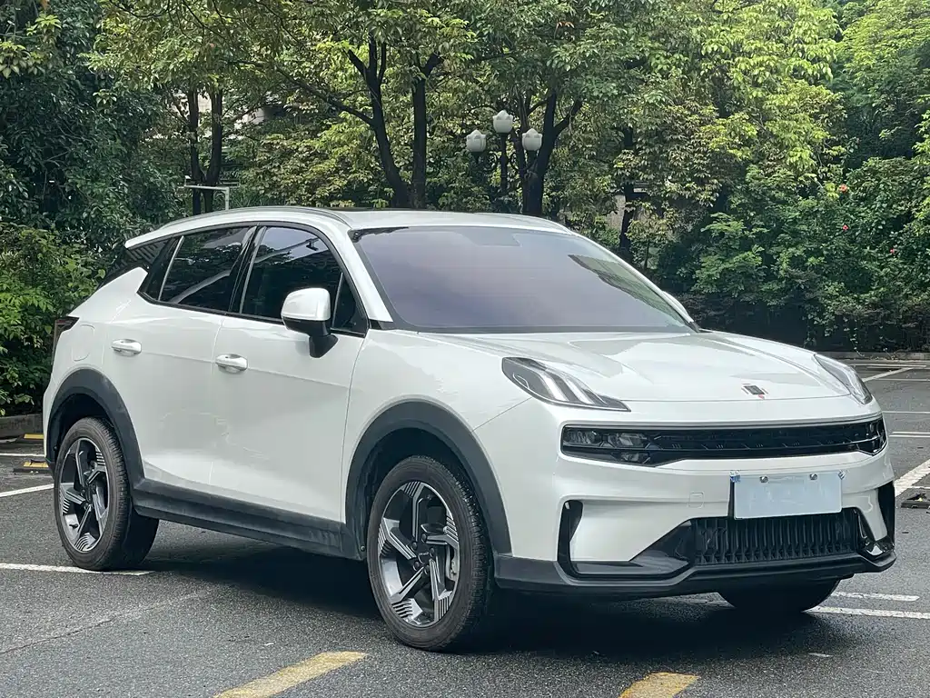 Lynk & Co 06 EM-P PHEV 84 KM Range Pro