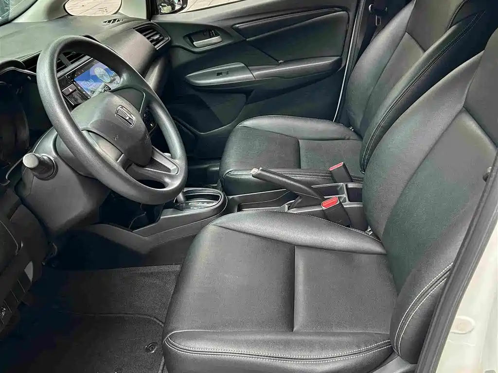 Fit 1.5 L CVT Comfort