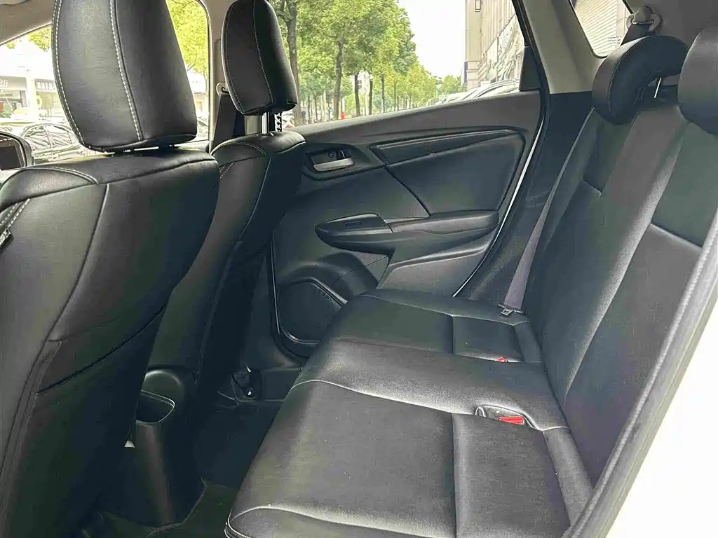 Fit 1.5 L CVT Comfort