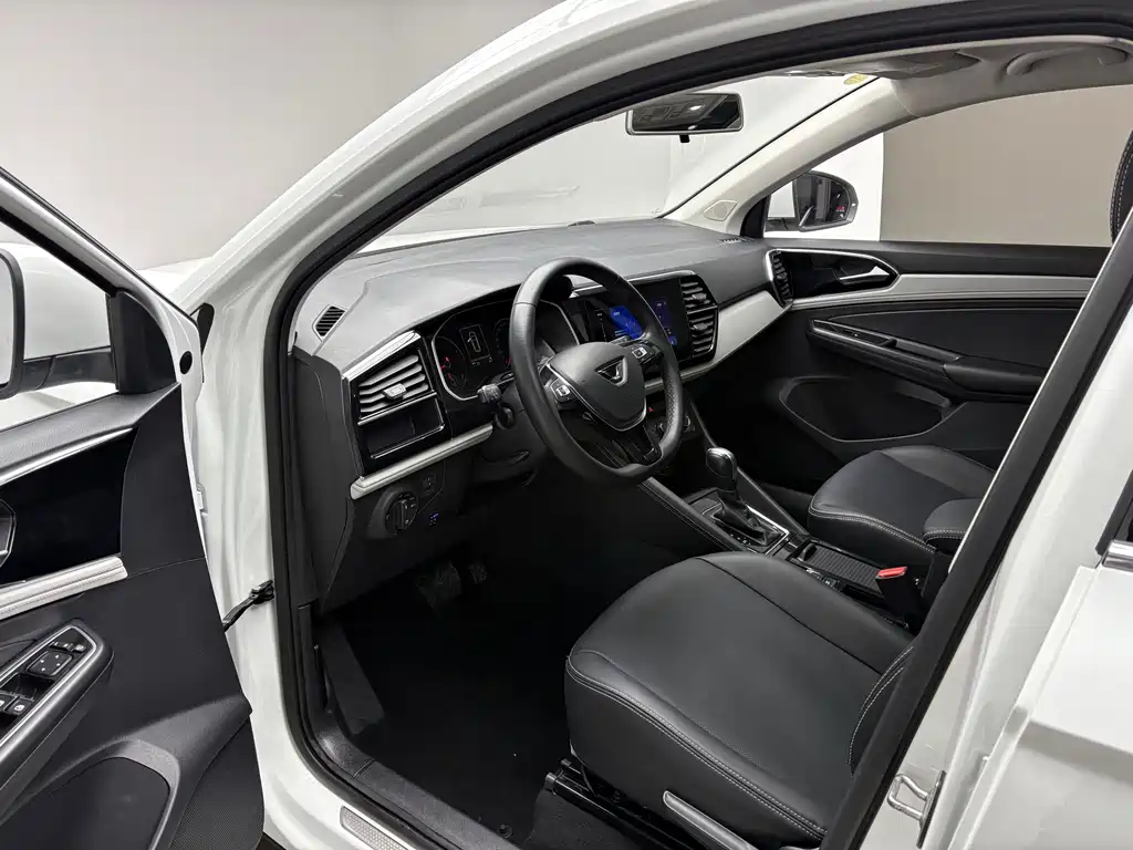 Jetta VS7 280 TSI Auto Progressive