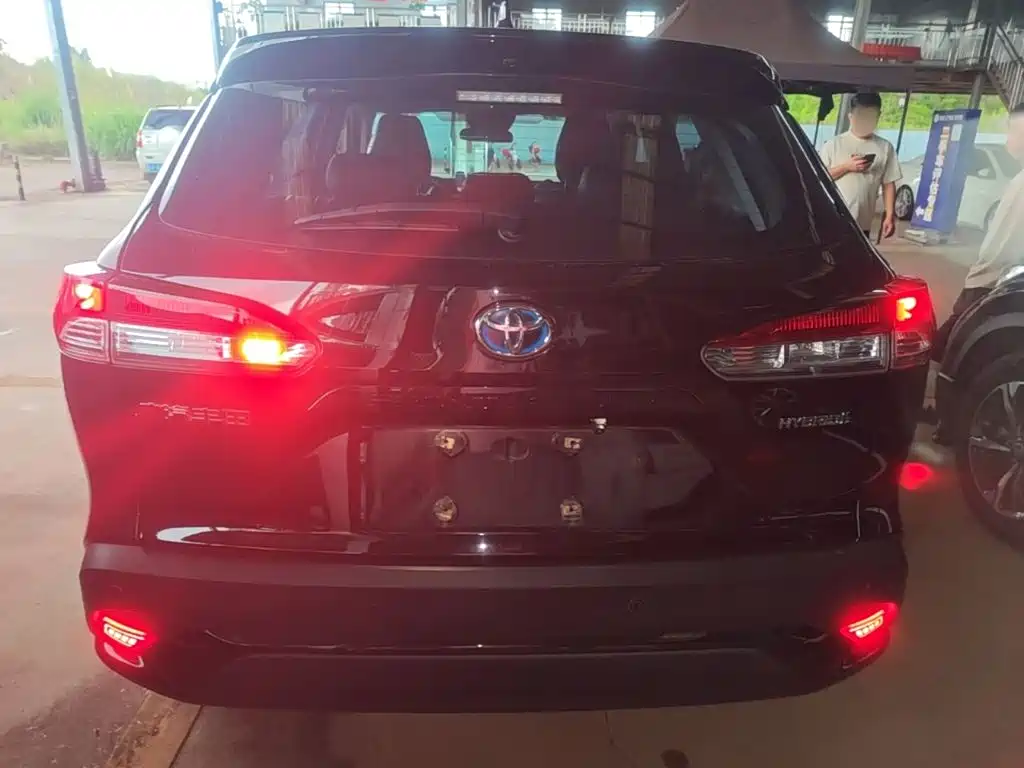 Frontlander 2.0 L Smart e-Hybrid Dual Engine Leading