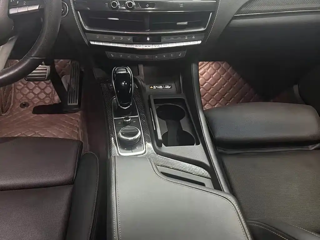 Cadillac CT5 Facelift 28 T Platinum Sport