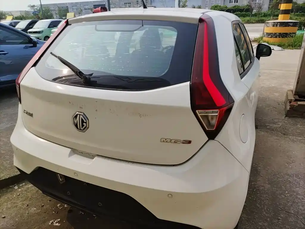 MG 3 1.5 L Auto Connected Elite