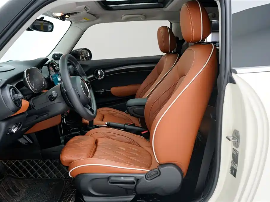 MINI 2.0 T COOPER S Artist