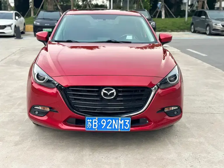 Mazda 3 Axela Hatchback 2.0 L Auto Sport CN-V